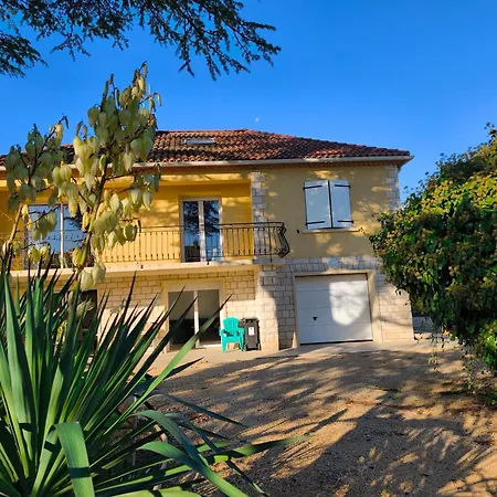 Chantebise, Calme Et Elegance Avec Piscine Privee * Tresques